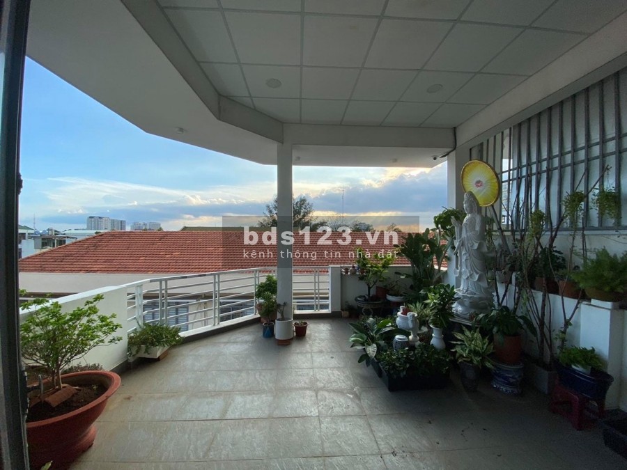 (Gò Vấp)Bán nhà 2 mặt tiền hxh thông, Nguyễn Thái Sơn, dt 70m2, 5 tầng, giá bán 9.7 tỷ