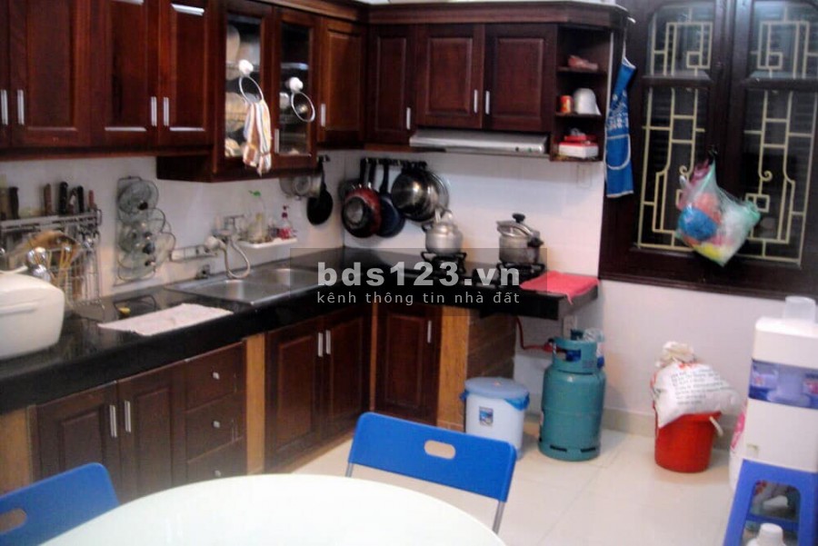 Bán nhà Lạc Long Quân diện tích sử dụng. 80m2 4 tầng mặt tiền 10m giá bán chỉ 9.7 tỷ