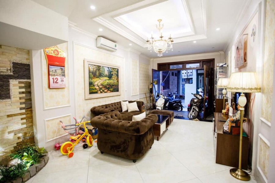 Bán nhà Khâm Thiên, Đống Đa dt 65m2, 5 tầng nội thất đẳng cấp, gần hồ, an sinh đỉnh chỉ 6 tỷ