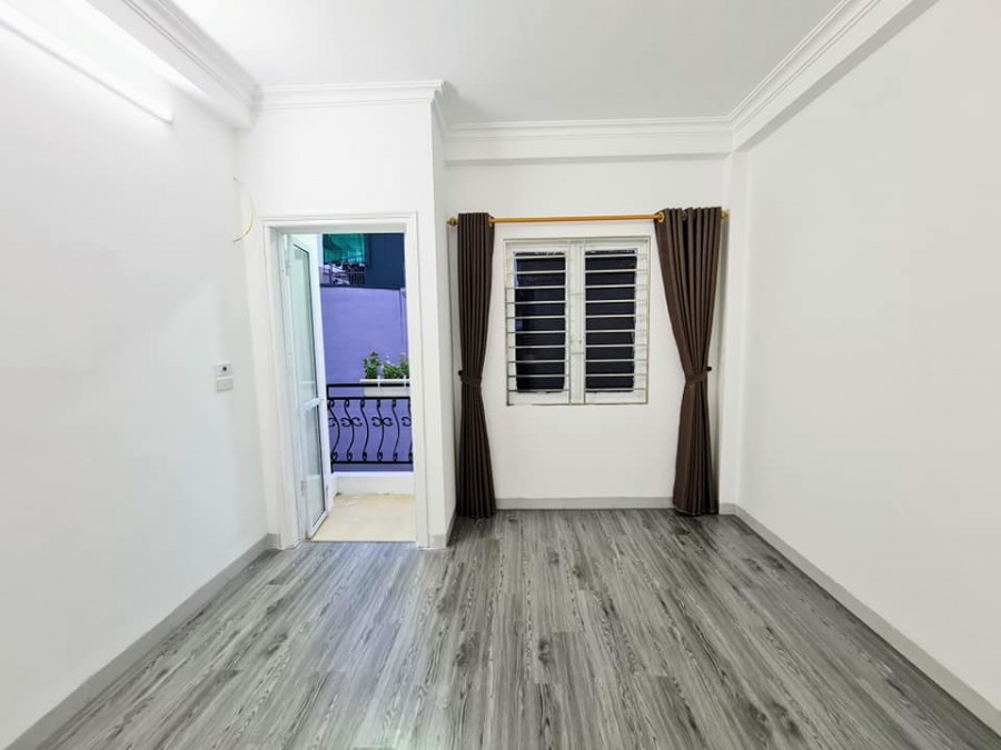 Cần Bán Gấp Nhà Phố Phùng Hưng, Hà Đông, Nhà Đẹp Ở Ngay, dt 50m2, 5 tầng, Nhỉnh 3 tỷ