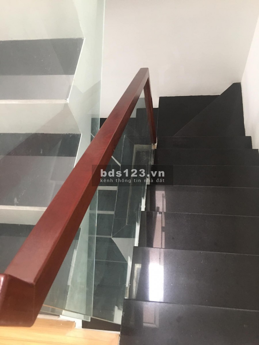 Gò Vấp phường 10 Quang Trung dt 45m2 nhà đẹp 2 tầng thông số đẹp giá bán 4.4 tỷ lh 0969476617