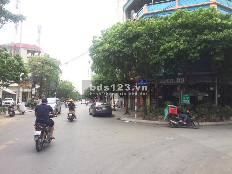 Bán gấp nhà mặt phố Trần Đăng Ninh, Hà Đông, kinh doanh văn phòng, vỉa hè giá đầu tư