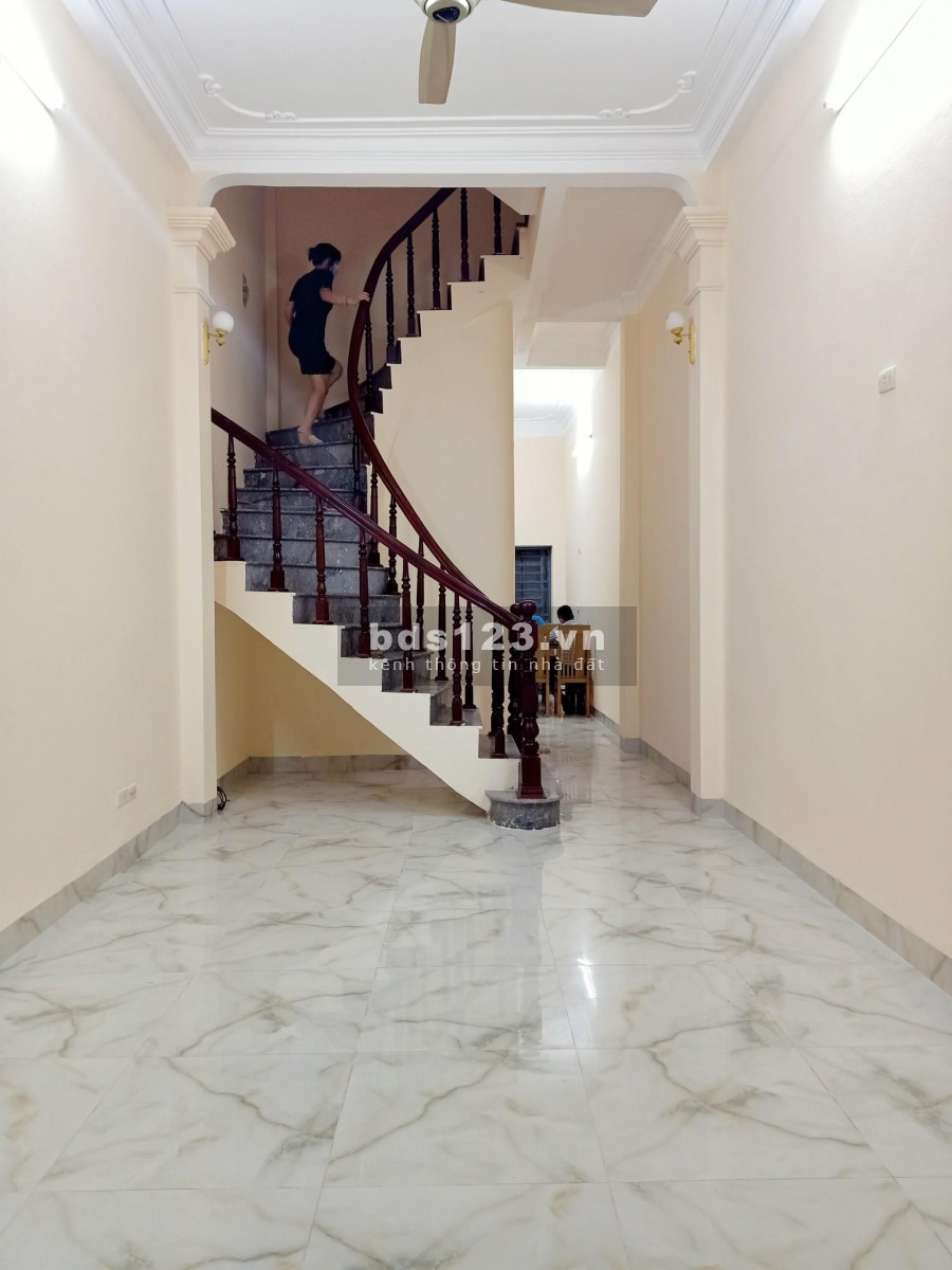 Cần bán nhà riêng, phân lô, dt 40m2, 4 tầng, giá 4.25 tỷ, phố Hạ Đình, Nguyễn Trãi, Thanh Xuân