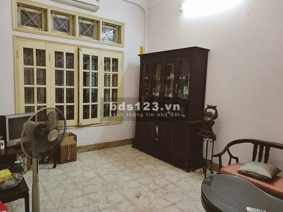Bán nhà Phú Đô, bốn bước ra SVĐ Mỹ Đình 4 ngủ, giá hơn 2 tỷ, sổ đỏ cất kết sẵn giao dịch ngay