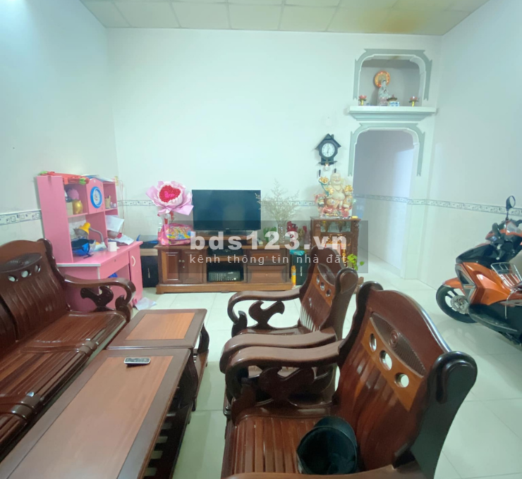 Bán Nhà sân vườn hẻm xe hơi Phan Huy Ích, phường 14, Gò Vấp 60m2 giá 3.8 tỷ TL