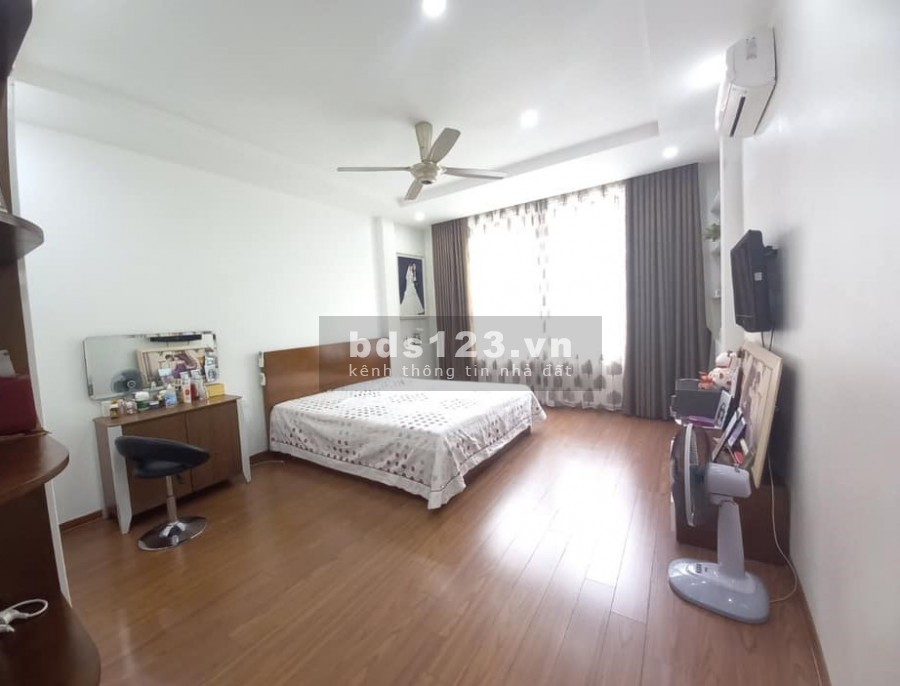 Bán nhà Hà Đông tuyệt đỉnh an sinh tặng nội thất xịn giá bán 11 tỷ, liên hệ chính chủ