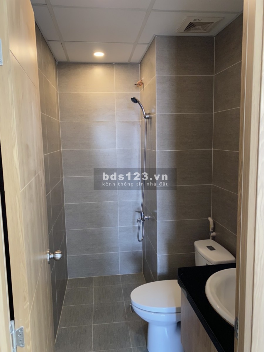 Cho thuê căn hộ Saigon Gateway view đẹp lung linh, 2 pn, 2 wc diện tích 66m2, giá 6 triệu