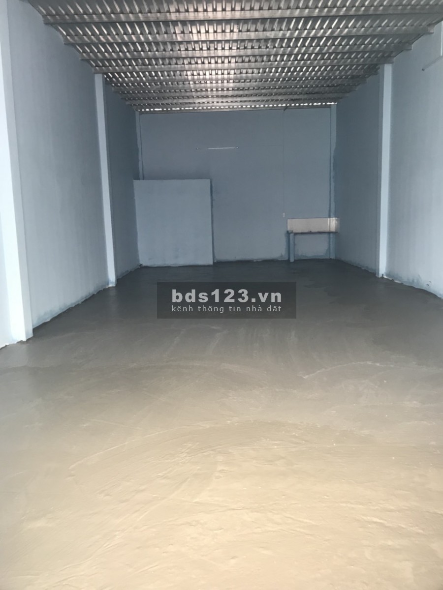 Cần bán nhà sát đường Võ Văn Kiệt, rộng rãi, thoáng mát, DT 6m x 14m, giá 6 tỷ