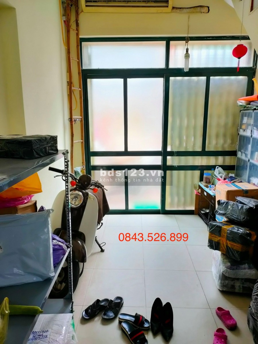 Bán nhà mặt phố Bùi Ngọc Dương, vỉa hẻ kinh doanh chưa đến 160tr/m.