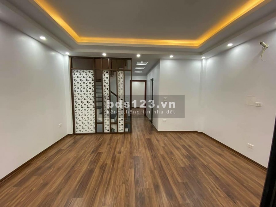 Bán nhà Cù Chính Lan Quận Thanh Xuân diện tích sử dụng 47m2 gía bán nhanh 3.8 tỷ