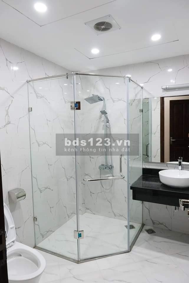 Bán nhà, liên kề Văn Khê sát Tố Hữu, ở sướng, kinh doanh đa ngành, dt 50m2, 5 tầng, giá 5.6 tỷ