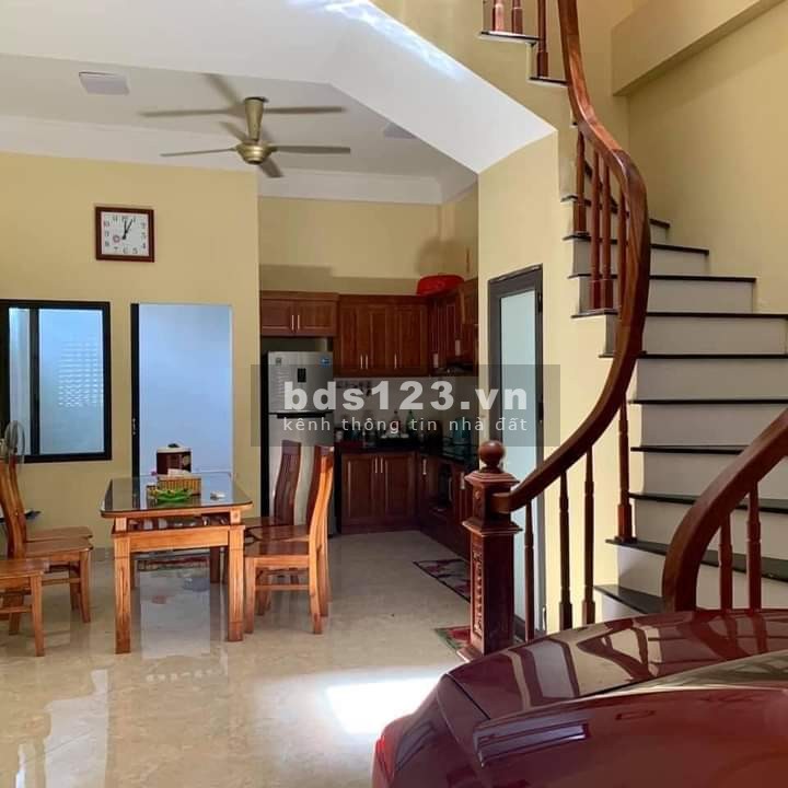 Bán nhà Đại La cực đẹp giá Côvit, dt 30m2, 2 tỷ hơn có thương lượng mạnh cho khách có thiện chí