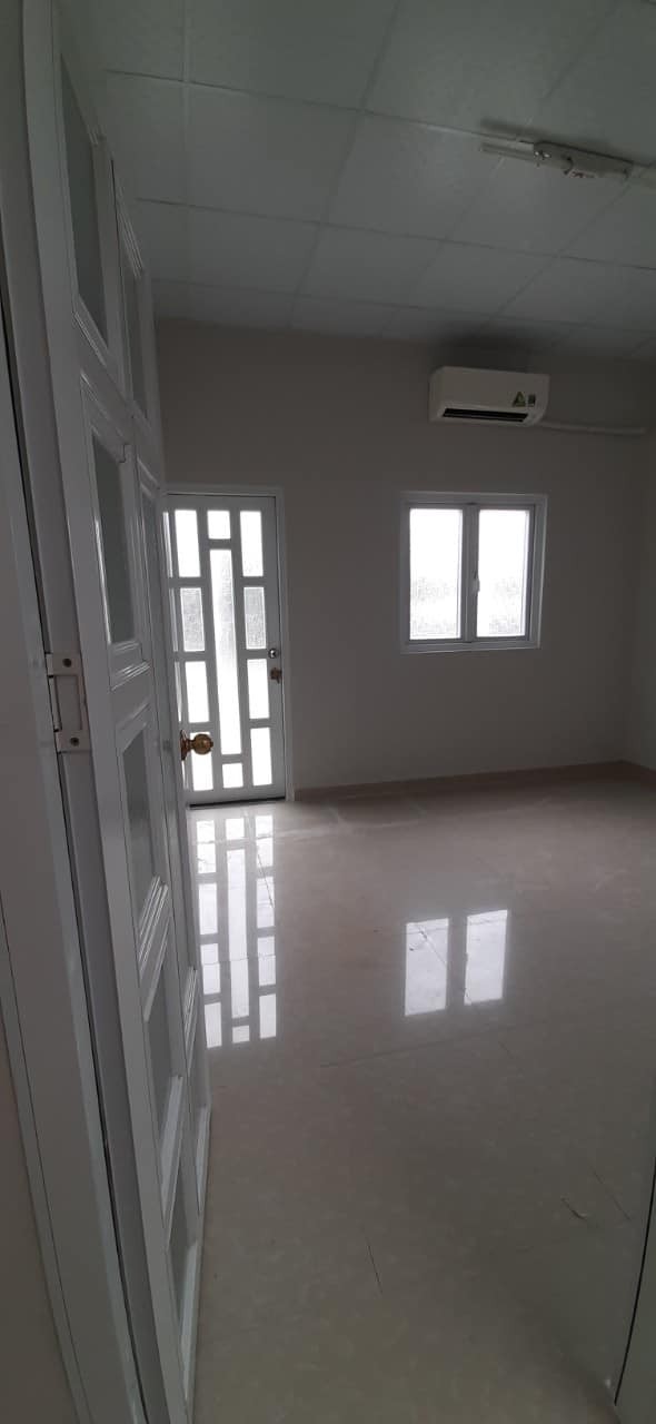 Bán nhà ngay mặt tiền kinh doanh đường số 8, Gò Vấp, dt 4x19m, 2 tầng giá chỉ 6,3 tỷ