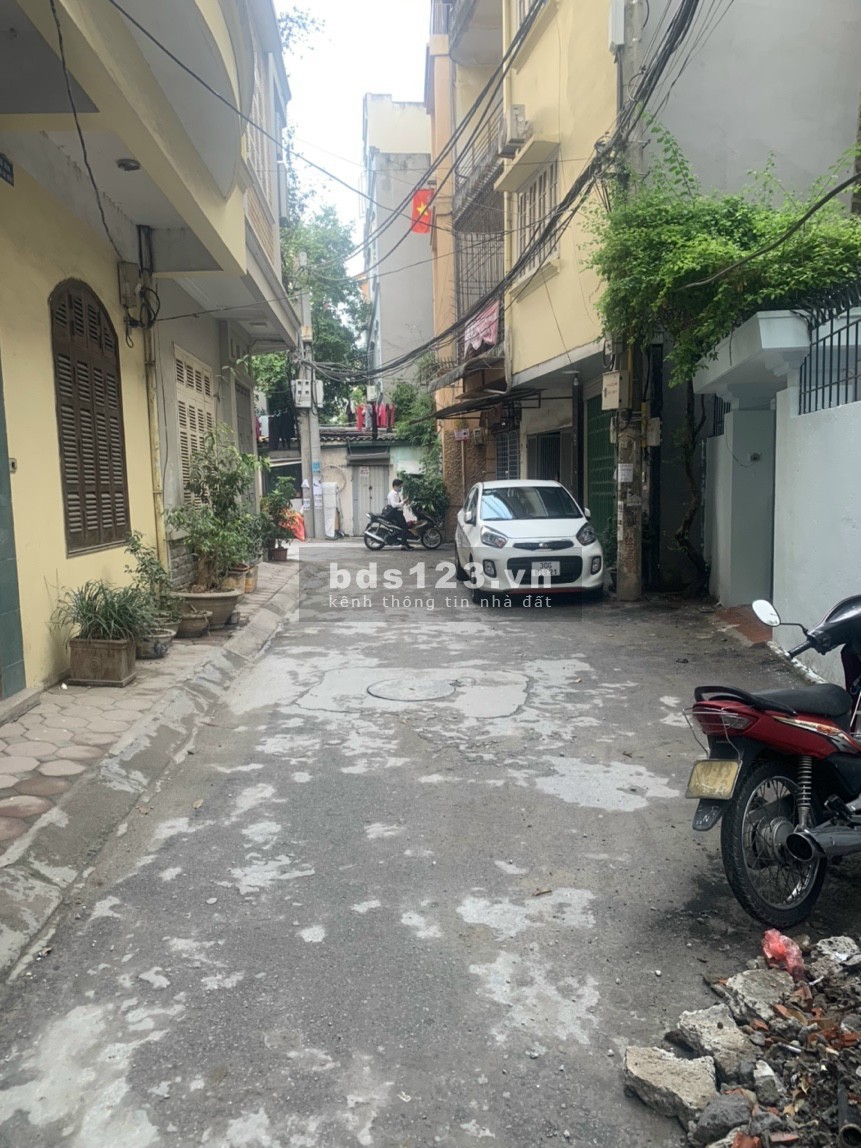 Bán nhà nguyên căn đẹp vào ở ngay, vài bước chân ra ô tô diện tích 42m2, giá bán 3.85 tỷ