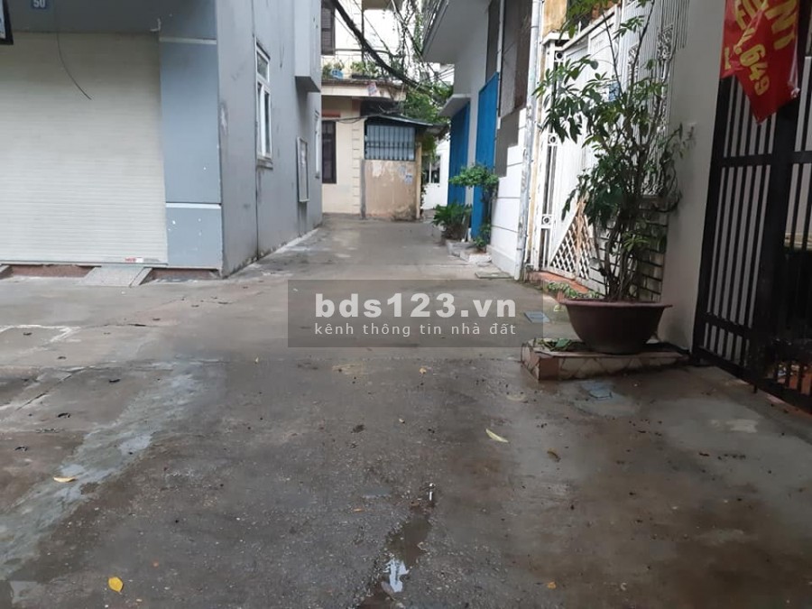Bán nhà MN Kim Mã 6 tầng, thang máy, gara ô tô, sân cầu lông trước nhà, cho thuê 35tr/th: 7.5 tỷ