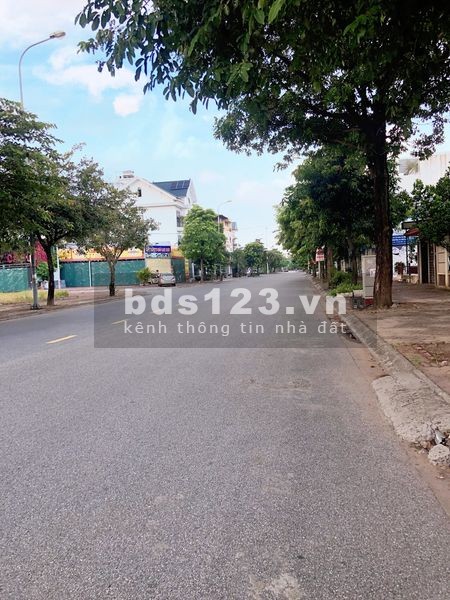 CỰC HIẾM! CHỈ 2.7 tỷ. Sở hữu lô đất vuông vắn đường Ô TÔ, cạnh KĐT 31ha – Trâu Quỳ