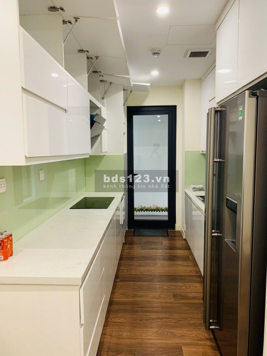 Cho thuê chung cư Imperia Nguyễn Huy Tưởng, 3 phòng ngủ, 100m2, full đồ, 16 triệu/th. LH 0377983070
