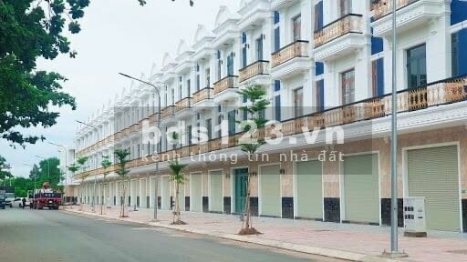 Còn 1 lộ đất giá rẻ tại An Phú, Thuận An, Bình Dương. Xung quanh dân đông,