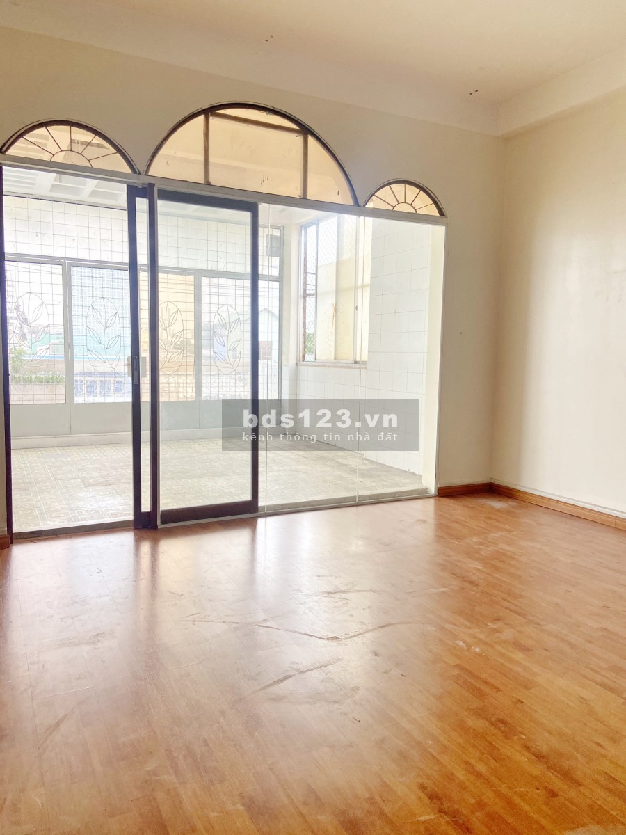 Cần bán gấp nhà nguyên căn mặt tiền 364 Huỳnh Tấn Phát, giá 16 tỷ, sổ hồng riêng, lhcc