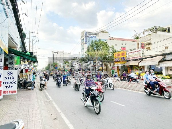 Cần bán gấp nhà nguyên căn mặt tiền 364 Huỳnh Tấn Phát, giá 16 tỷ, sổ hồng riêng, lhcc