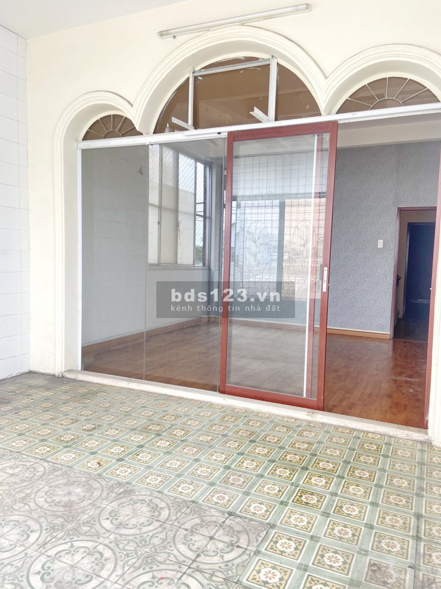 Cần bán gấp nhà nguyên căn mặt tiền 364 Huỳnh Tấn Phát, giá 16 tỷ, sổ hồng riêng, lhcc
