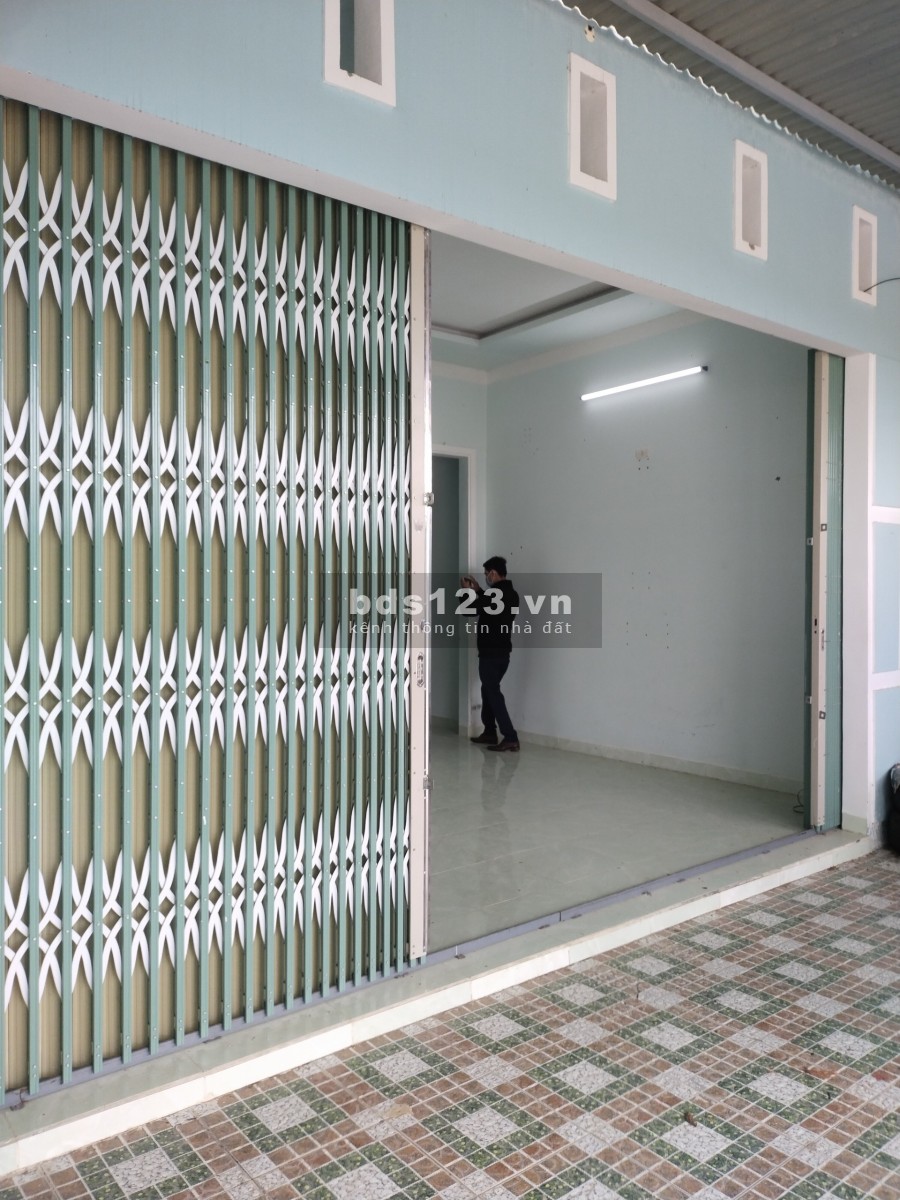 Chính chủ cần tiền bán nhanh nguyên căn đường Hồ Văn Huê giá tốt, diện tích 6x23