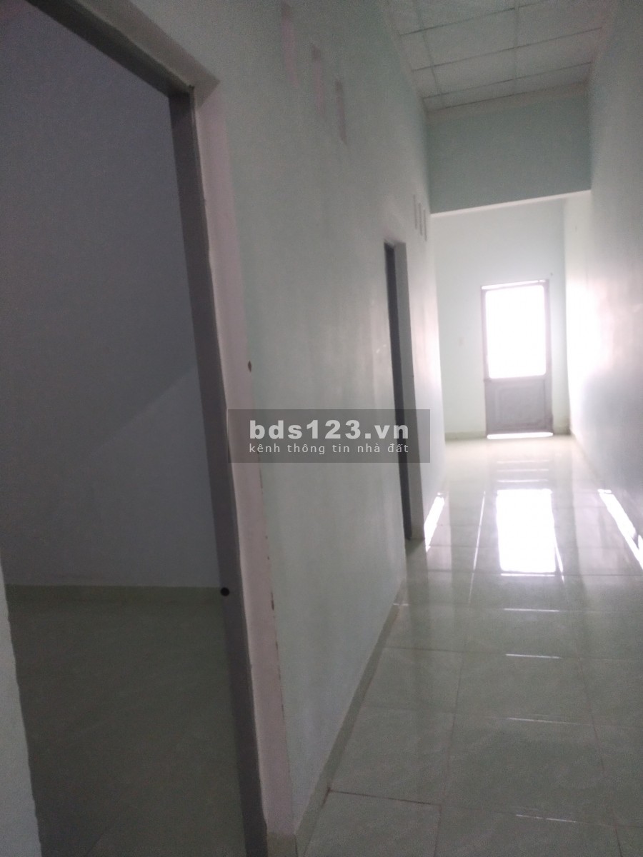 Chính chủ cần tiền bán nhanh nguyên căn đường Hồ Văn Huê giá tốt, diện tích 6x23