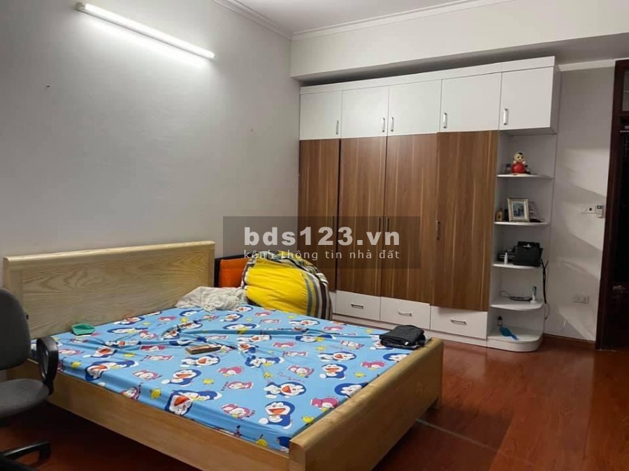 Bán nhà nguyên căn đường Trương Định 3 mặt thoáng, ô tô đỗ cửa, liên hệ 0944797188