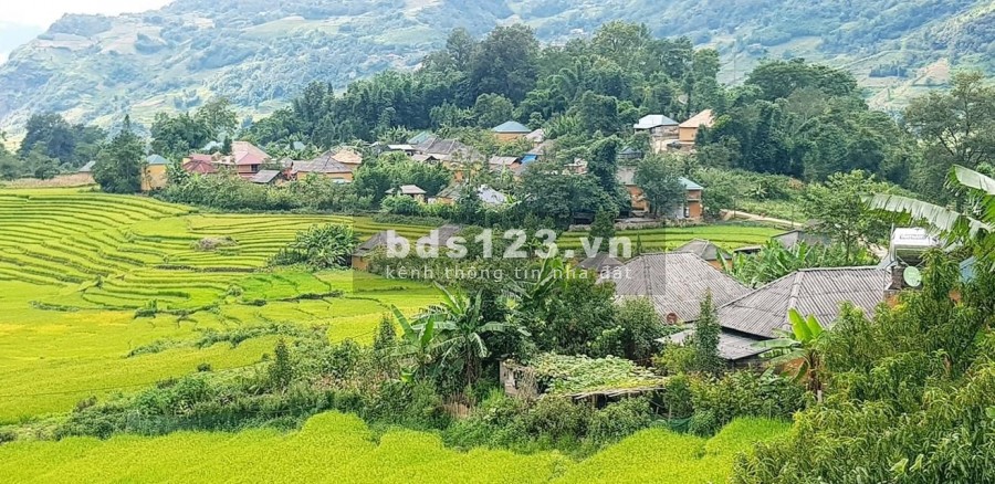 Bán mảnh đất 2 mặt tiền trung tâm du lịch Sapa 2, đầu tư lợi nhuận lớn, giá thoả thuận