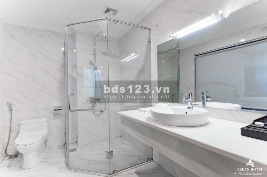 Bán 2 căn khách sạn Asean TP Hải Dương, dt 1000m2, vị trí cực đắc địa, 46 phòng, giá cực tốt