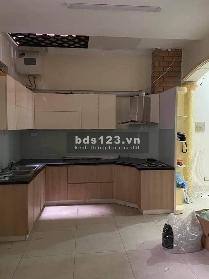 Chính chủ cần bán nhà 5 tầng mặt phố Yên Lạc kinh doanh văn phòng Hai Bà Trưng