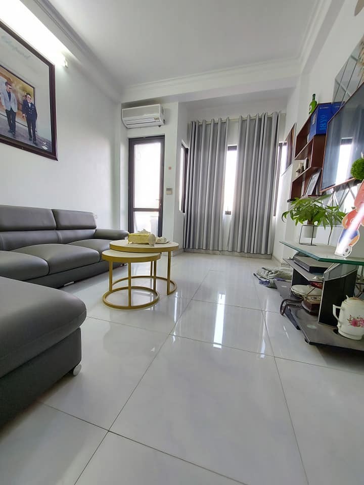 Chính chủ nhờ bán nhà mặt phố Vọng, Hai Bà Trưng, dt 650m2, mt 10m, giá bán 107 tỷ