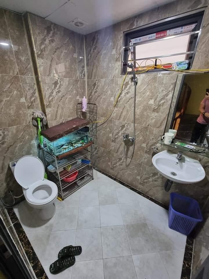 Bán nhà Phương Canh, dtsd 56m2, 5 tầng, mt 4.2m, giá 3 tỷ 580 góc, ô tô ra vào thoải mái