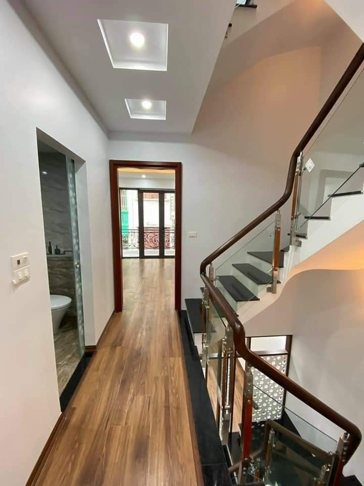 Bán nhà phố Kim Ngưu dt 85m2, 5 tầng, mặt tiền 8.5m thiết kế cực đẹp ở sướng, giá 6.9 tỷ