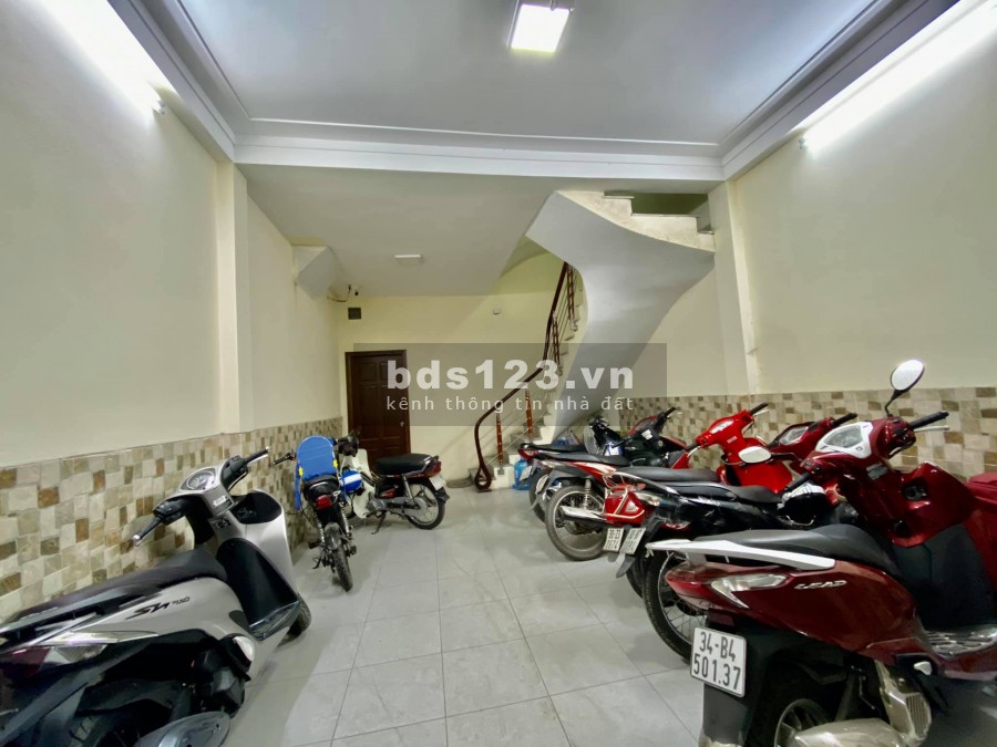Doanh thu hơn 30 triệu/ tháng, phố Vọng 10 Phòng thuê diện tích 60m2, giá hơn 5 tỷ, 098.724.0775