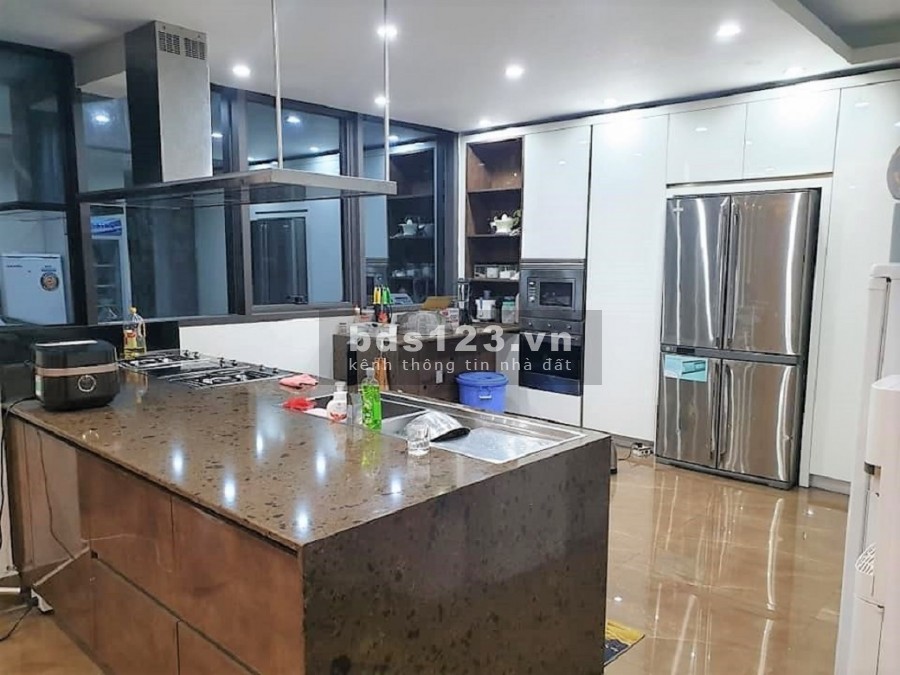 Bán nhà phố Phạm Văn Bạch, Cầu Giấy. Lô góc, ô tô, KD dt 165m2 mt 7m 9 tầng, giá 45tỷ