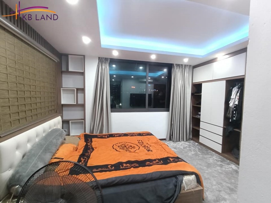 Bán CHDV Thanh Nhàn, diện tích140m2, 8 tầng, 21 căn hộ, lô góc, DT 120tr/tháng, nhỉnh 20 tỷ