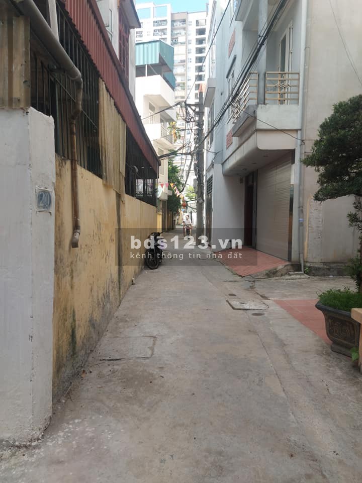 Nhỉnh 6 tỷ có 102m2 đất và nhà 4 tầng về ở luôn phố Nguyễn Văn Cừ, Quận Long Biên