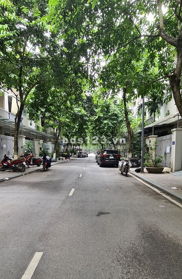 Bán LK Nguyễn Văn Lộc Mộ Lao diện tích 90m2, 4 tầng, nhà đẹp ở ngay giá bán 11 tỷ