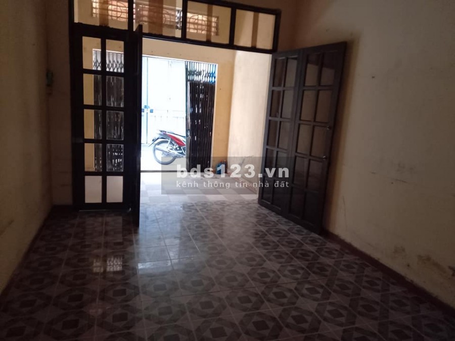 Bán nhà Gia Quất dt 81m2 nhà 2 tầng mặt tiền 3.3m2, giá chỉ 3.25 tỷ, tặng thêm 40m2