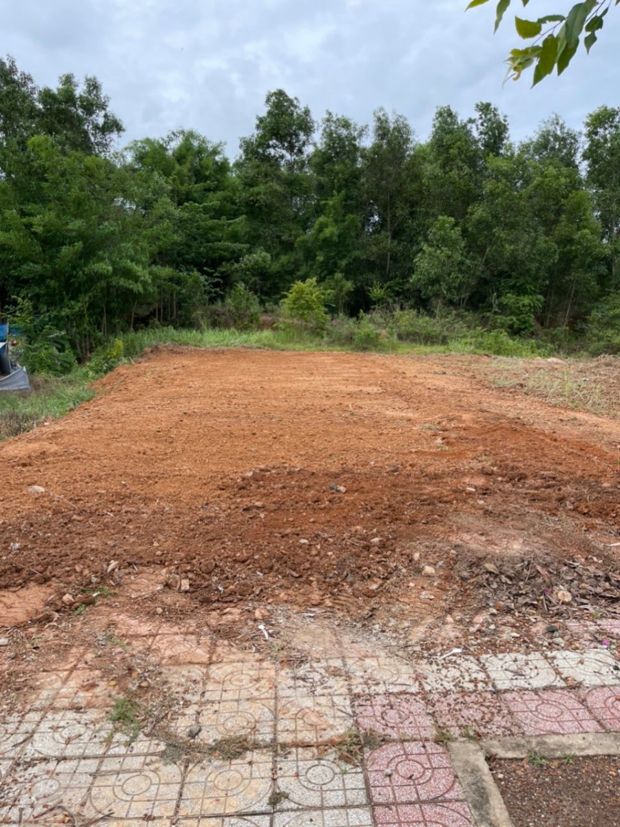 Bán đất 156,6 m2 tại Tân Phú, TP Đồng Xoài, Bình Phước chỉ 3,2 tỷ