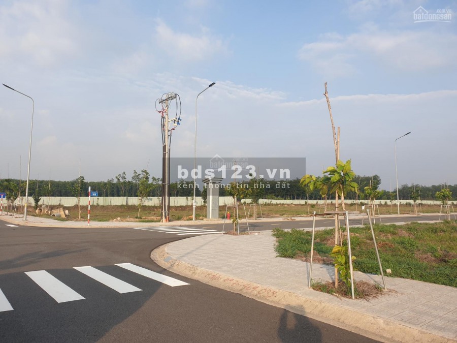 Đất sổ hồng riêng ngay cổng khu công nghiệp Visip 2 mở rộng, pháp lí đầy đủ, vị trí đẹp