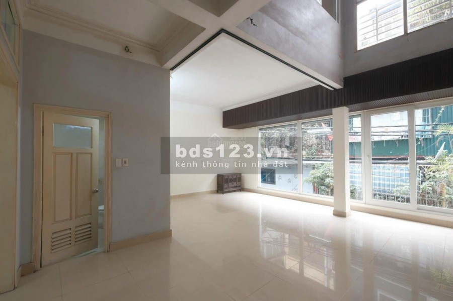 Kinh Doanh Đỉnh. Gara ÔTÔ. Đặng Văn Ngữ 65m2, 4 Tầng, MT 6.8m. Giá 10.6 tỷ.