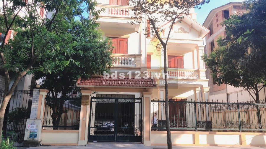 CHỦ sang Mỹ ở với con, Bán biệt thự Hoa Hồng ĐTM Việt Hưng, đẳng cấp xa hoa, sống miễn chê