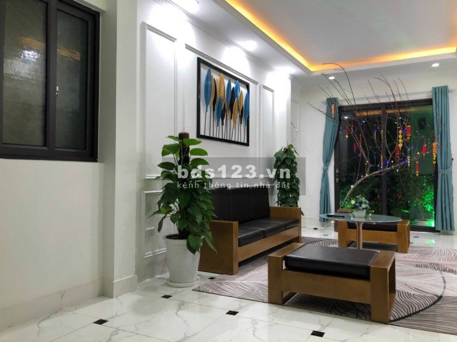 Nhà nguyên căn siêu đẹp Hồ Tùng Mậu, Cầu Giấy, 5 tầng mới gara ô tô 7 chỗ giá hợp lý