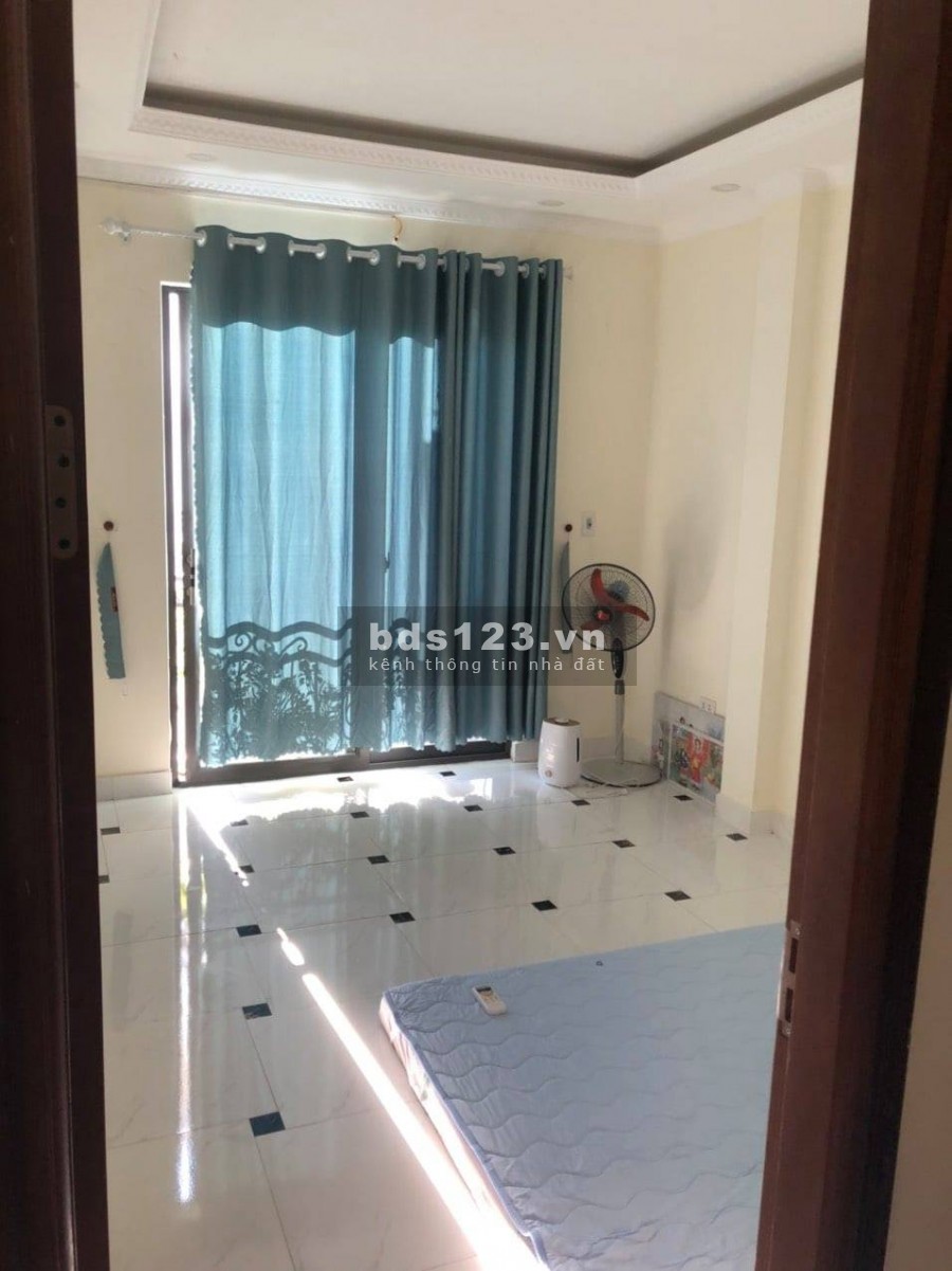 Nhà nguyên căn siêu đẹp Hồ Tùng Mậu, Cầu Giấy, 5 tầng mới gara ô tô 7 chỗ giá hợp lý