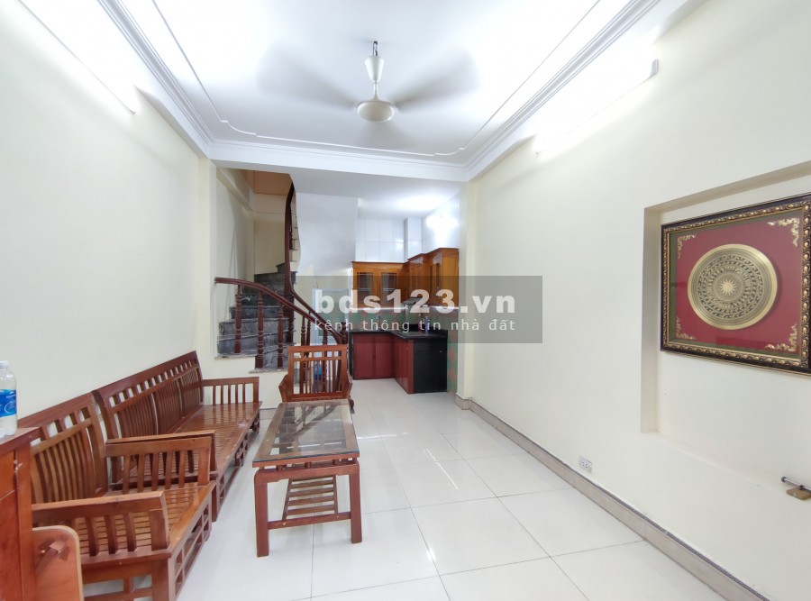 Bán nhà Giáp Nhị, Hoàng Mai gần ô tô tránh 4 tầng diện tích sử dụng 27m2 giá chỉ 2.45 tỷ