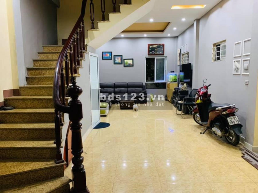 Nhà đẹp phố Khương Trung, ngõ rộng diện tích sử dụng 41m2, 4 tầng, giá bán 3,1 tỷ