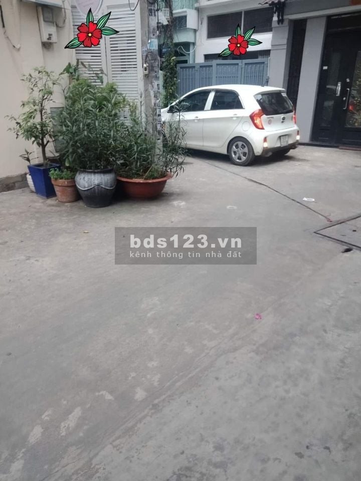 Phú Nhuận hẻm xe hơi đổ cửa nhà 4 tầng giá 6.5 tỷ dt 38m2 4PN 4WC, vị trí vàng, lh 0969476617