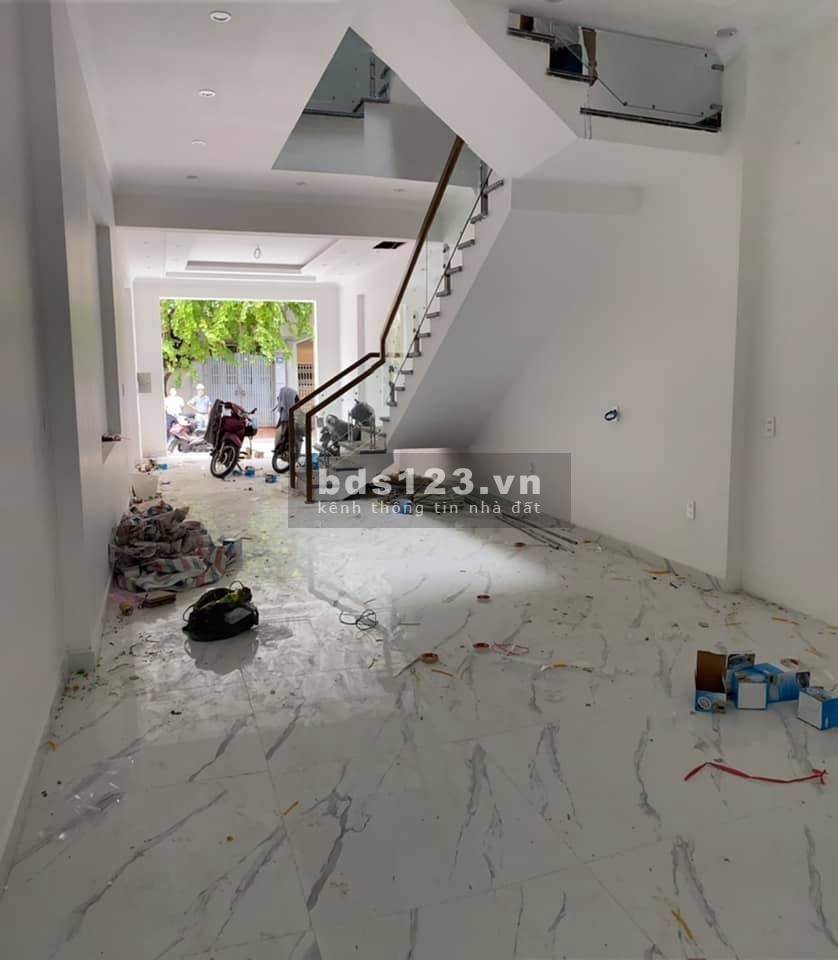 Bán nhà 4 tầng Tại Phạm Tử Nghi, Lê Chân diện tích sử dụng 75m2 giá bán nhanh 5,5 tỷ